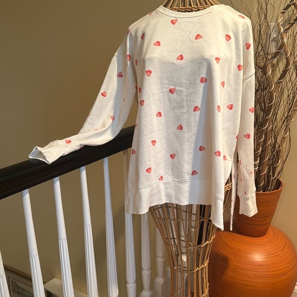 Lucky Brand Tops - Lucky 🍀 Brand white sweatshirt with red hearts ❤️